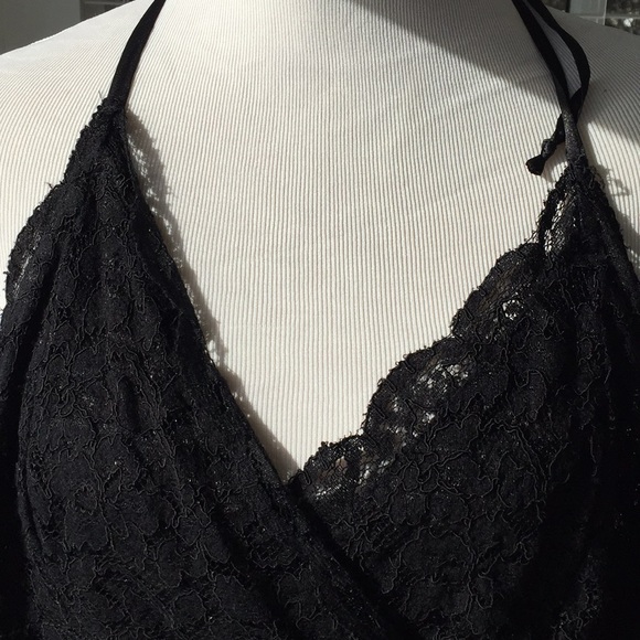 Black lace halter - Picture 2 of 2